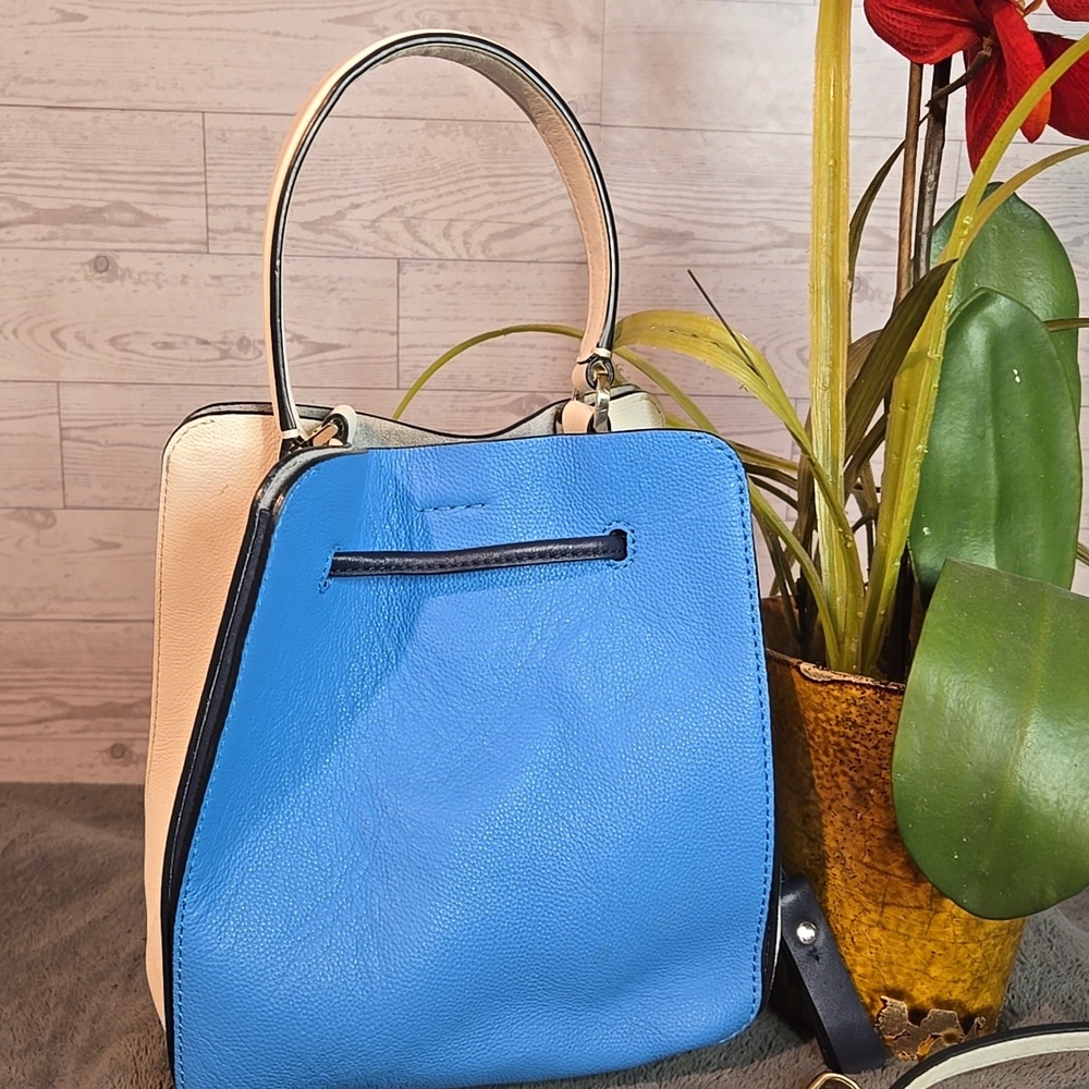 Kate Spade New York Lychee Busy Small Bucket Bag - Picture 3 of 10